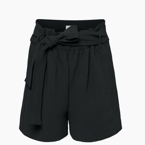 Aritzia Wilfred Belted Paperbag Waist Crepe Dress Shorts